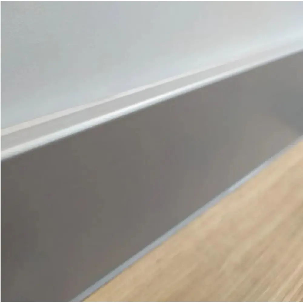 Фото 2 Плинтус напольный Dollken Cubu flex life Платиновое серебро 80x11x2500 мм 10 шт. Фото 2 Плинтус напольный Dollken Cubu flex life Платиновое серебро 80x11x2500 мм 10 шт.