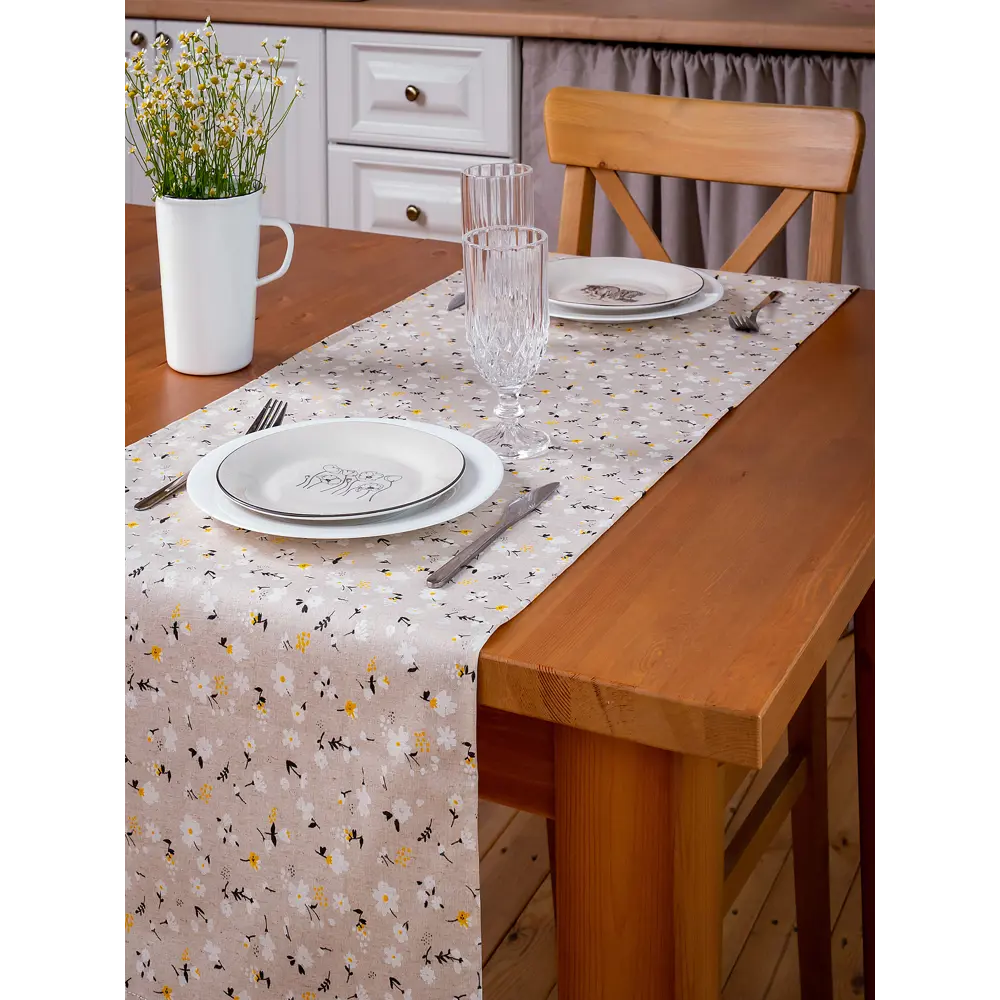 Фото Скатерть на стол Colorprint Daisy прямоугольная 45x175 см цвет бежевый/белый/желтый/черный Фото Скатерть на стол Colorprint Daisy прямоугольная 45x175 см цвет бежевый/белый/желтый/черный