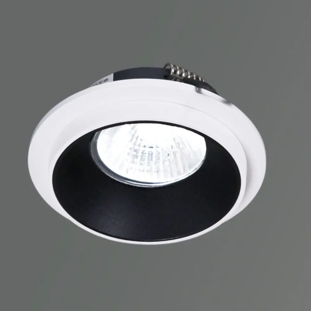 Фото Светильник точечный встраиваемый Reluce 51611-9.0-001mn mr16 wh+bk 2.917 м² под отверстие цвет белый Фото Светильник точечный встраиваемый Reluce 51611-9.0-001mn mr16 wh+bk 2.917 м² под отверстие цвет белый