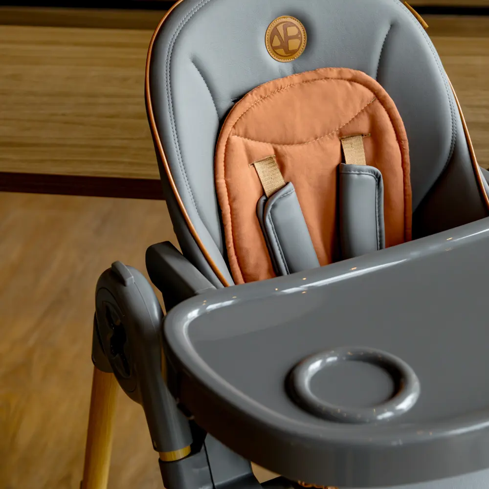 Фото 13 Стул для кормления Amarobaby Elegant 53x105x75 см искусственная кожа цвет серый Фото 13 Стул для кормления Amarobaby Elegant 53x105x75 см искусственная кожа цвет серый