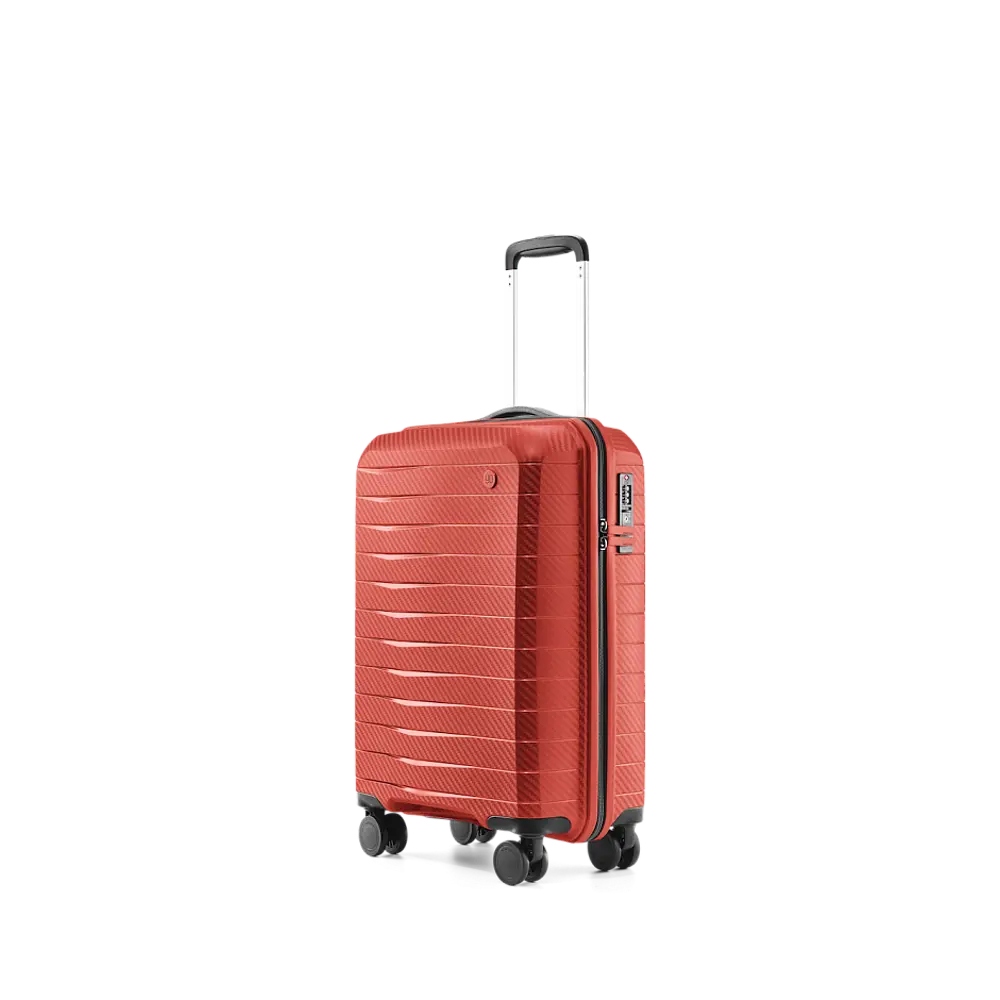 Фото Чемодан Ninetygo Lightweight 21x56x39 см поликарбонат цвет красный Фото Чемодан Ninetygo Lightweight 21x56x39 см поликарбонат цвет красный