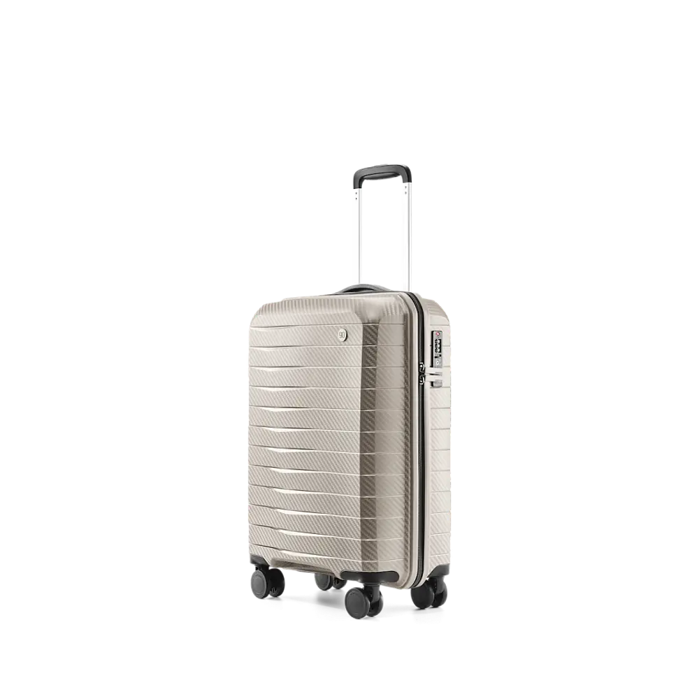 Фото Чемодан Ninetygo Lightweight 21x56x39 см поликарбонат цвет белый Фото Чемодан Ninetygo Lightweight 21x56x39 см поликарбонат цвет белый