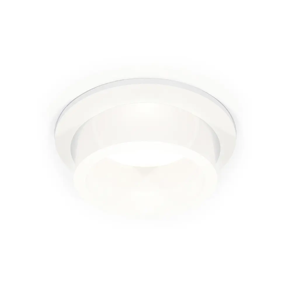 Фото Комплект точечных светильников встраиваемых светодиодных Ambrella light Xc6512066 2 м² под отверстие 7 см цвет белый Фото Комплект точечных светильников встраиваемых светодиодных Ambrella light Xc6512066 2 м² под отверстие 7 см цвет белый