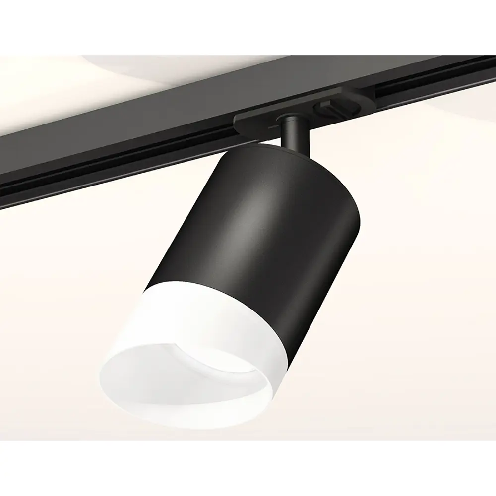 Фото 2 Трековый светильник спот под лампу Ambrella light Xt7422022 50 Вт 2 м² цвет черный Фото 2 Трековый светильник спот под лампу Ambrella light Xt7422022 50 Вт 2 м² цвет черный