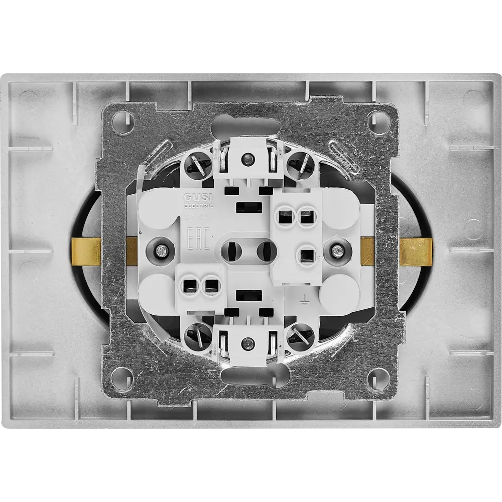 Фото 4 Розетка двойная встраиваемая Gusi Electric с заземлением со шторкой цвет серебро Фото 4 Розетка двойная встраиваемая Gusi Electric с заземлением со шторкой цвет серебро