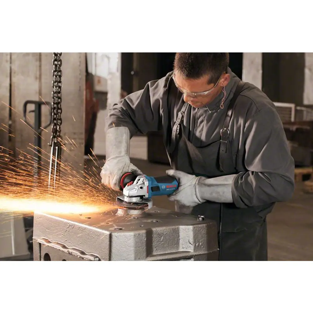 Фото 3 УШМ (болгарка) Bosch Professional GWS17-125 CIV, 1500 Вт 125 мм Фото 3 УШМ (болгарка) Bosch Professional GWS17-125 CIV, 1500 Вт 125 мм
