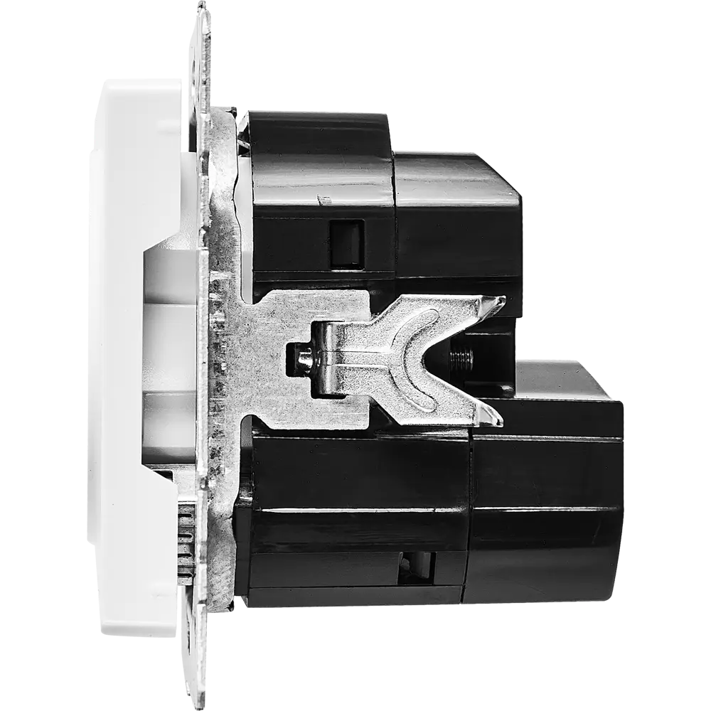 Фото 3 Розетка USB встраиваемая IEK Brite РЮш10-1-БрБ с заземлением цвет белый Фото 3 Розетка USB встраиваемая IEK Brite РЮш10-1-БрБ с заземлением цвет белый