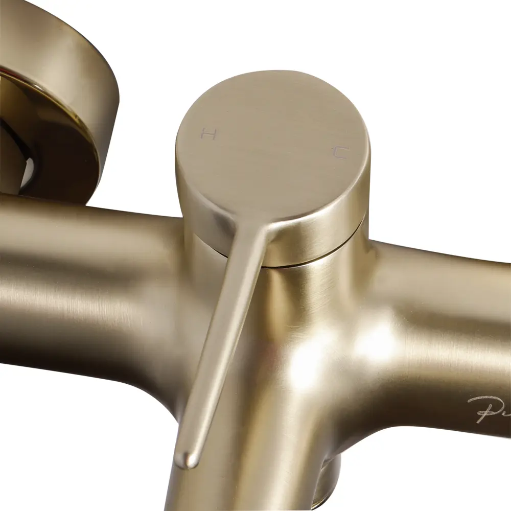 Фото 3 Смеситель для ванны Maxonor pure life Pl3294-6 PL3294-6 однорычажный с душевой лейкой цвет золото Фото 3 Смеситель для ванны Maxonor pure life Pl3294-6 PL3294-6 однорычажный с душевой лейкой цвет золото