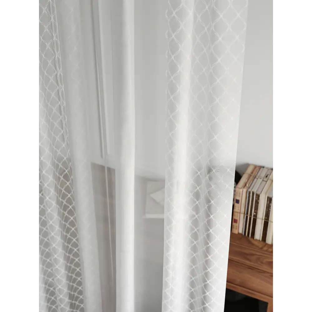 Фото 8 Тюль на шторной ленте At Home Лорелис-02 300x290 см цвет белый