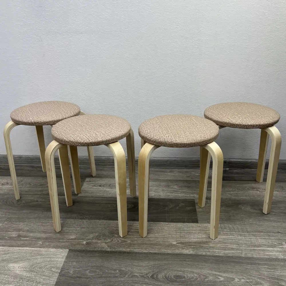 Фото 2 Комплект табуретов 4 шт Solarius 35x45x35 см дерево цвет бежевый Фото 2 Комплект табуретов 4 шт Solarius 35x45x35 см дерево цвет бежевый