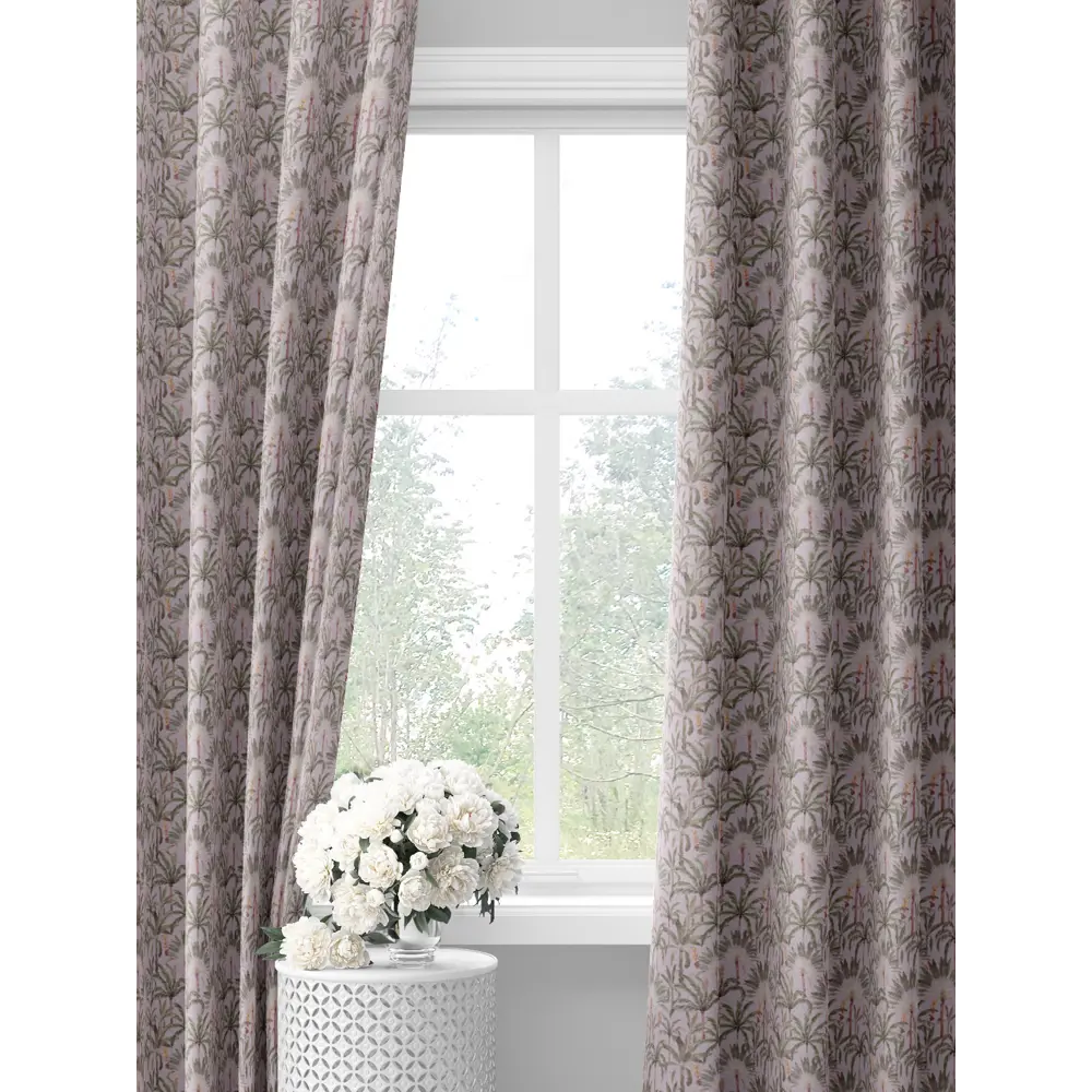 Фото Комплект штор на шторной ленте Decoracion Пальмовый лес 145x275 см цвет серый сиреневый Фото Комплект штор на шторной ленте Decoracion Пальмовый лес 145x275 см цвет серый сиреневый