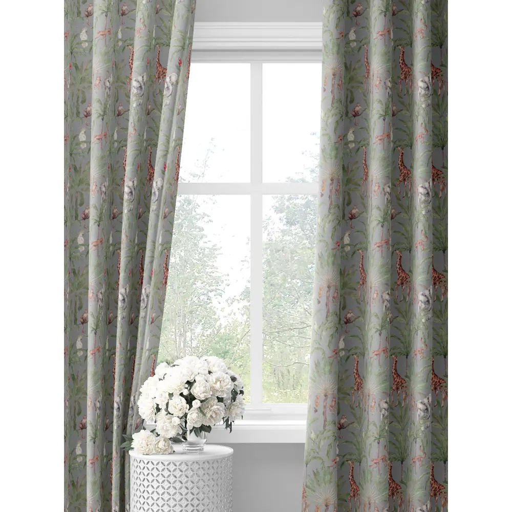 Фото Комплект штор на шторной ленте Decoracion Зоопарк в пальмах 145x275 см цвет серый зеленый Фото Комплект штор на шторной ленте Decoracion Зоопарк в пальмах 145x275 см цвет серый зеленый