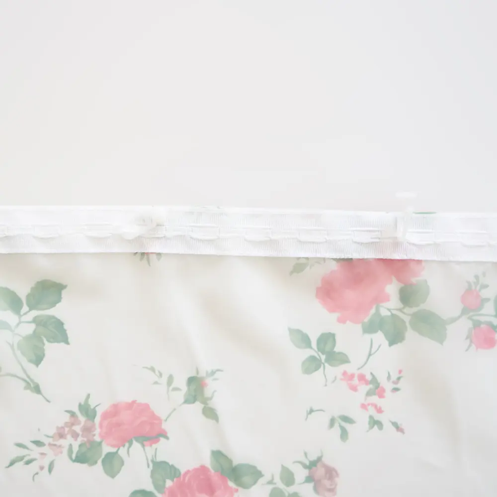 Фото 6 Штора на шторной ленте Witerra Роза 145x150 см цвет красный