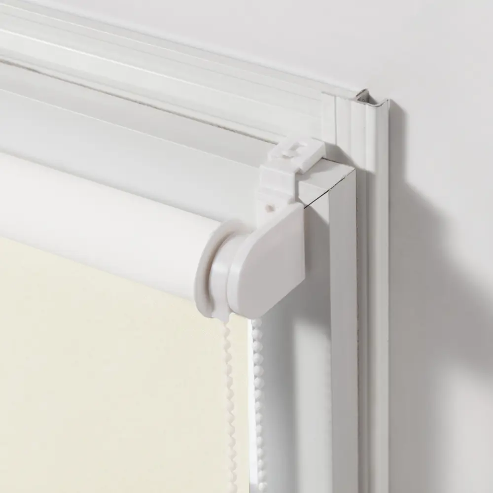 Фото 3 Штора рулонная блэкаут Inspire Santos 80x160 см экрю Cream 5 Фото 3 Штора рулонная блэкаут Inspire Santos 80x160 см экрю Cream 5