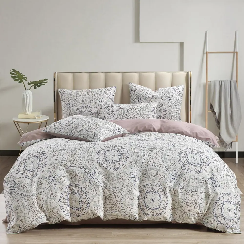 Фото Комплект постельного белья Sofi de marko Жуар сатин семейный наволочки 4 шт 70 x 70 и 50 x 70 цвет разноцветный Фото Комплект постельного белья Sofi de marko Жуар сатин семейный наволочки 4 шт 70 x 70 и 50 x 70 цвет разноцветный