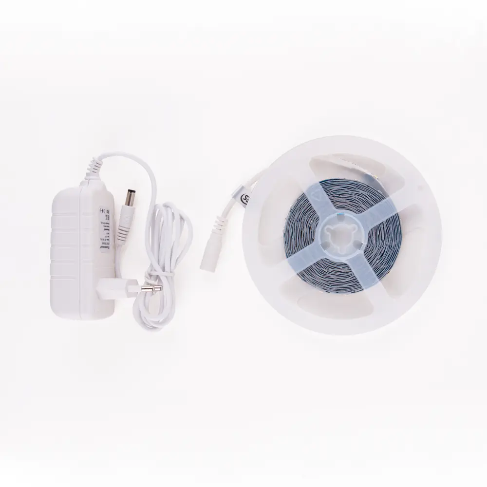 Фото 4 Комплект светодиодной ленты Elektrostandard a049837 60 диод/4.8 Вт/м 12 В 8 мм IP20 5 м холодный белый свет Фото 4 Комплект светодиодной ленты Elektrostandard a049837 60 диод/4.8 Вт/м 12 В 8 мм IP20 5 м холодный белый свет