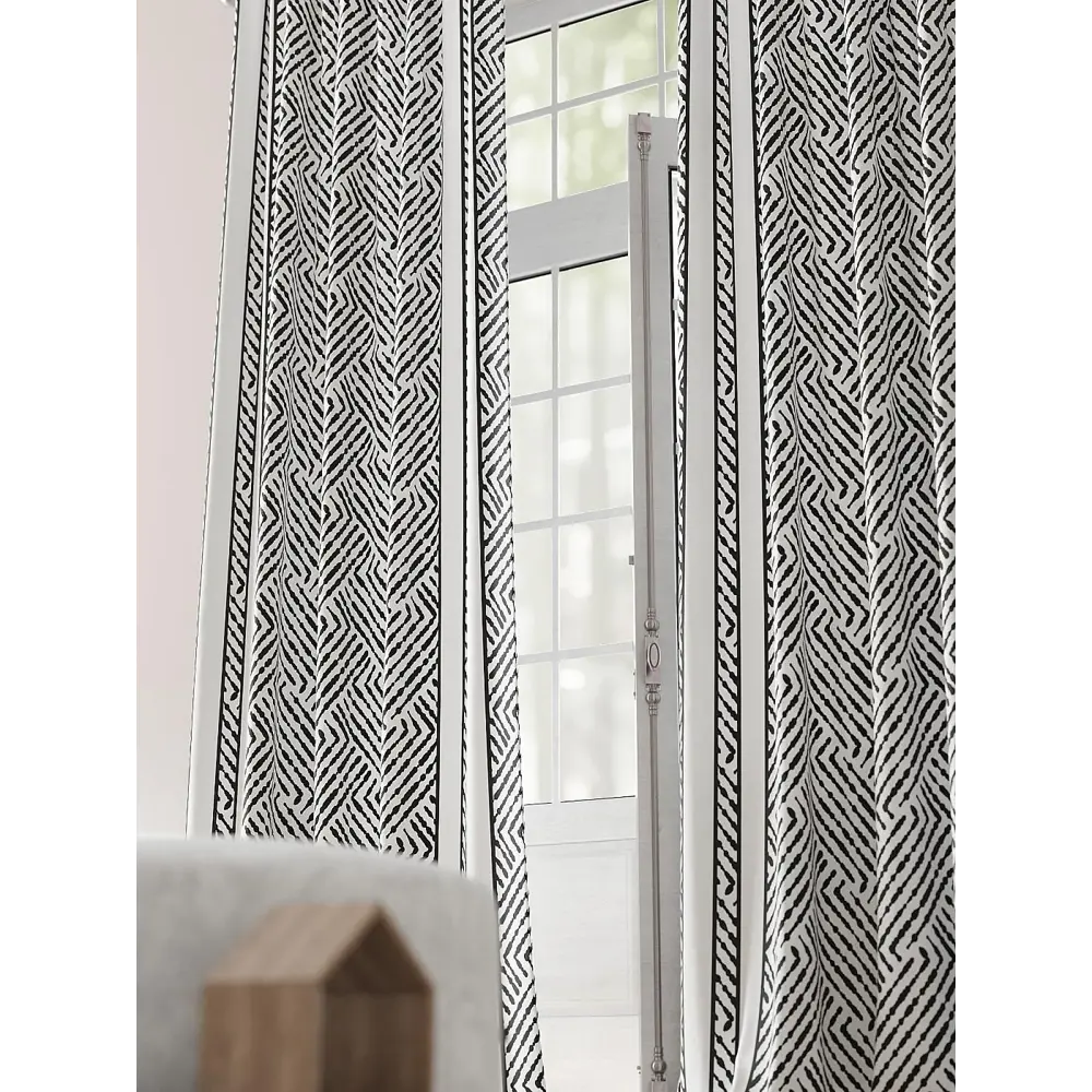 Фото 3 Комплект штор на шторной ленте Comfy Way Ронмирсон 150x230 см цвет белый Фото 3 Комплект штор на шторной ленте Comfy Way Ронмирсон 150x230 см цвет белый