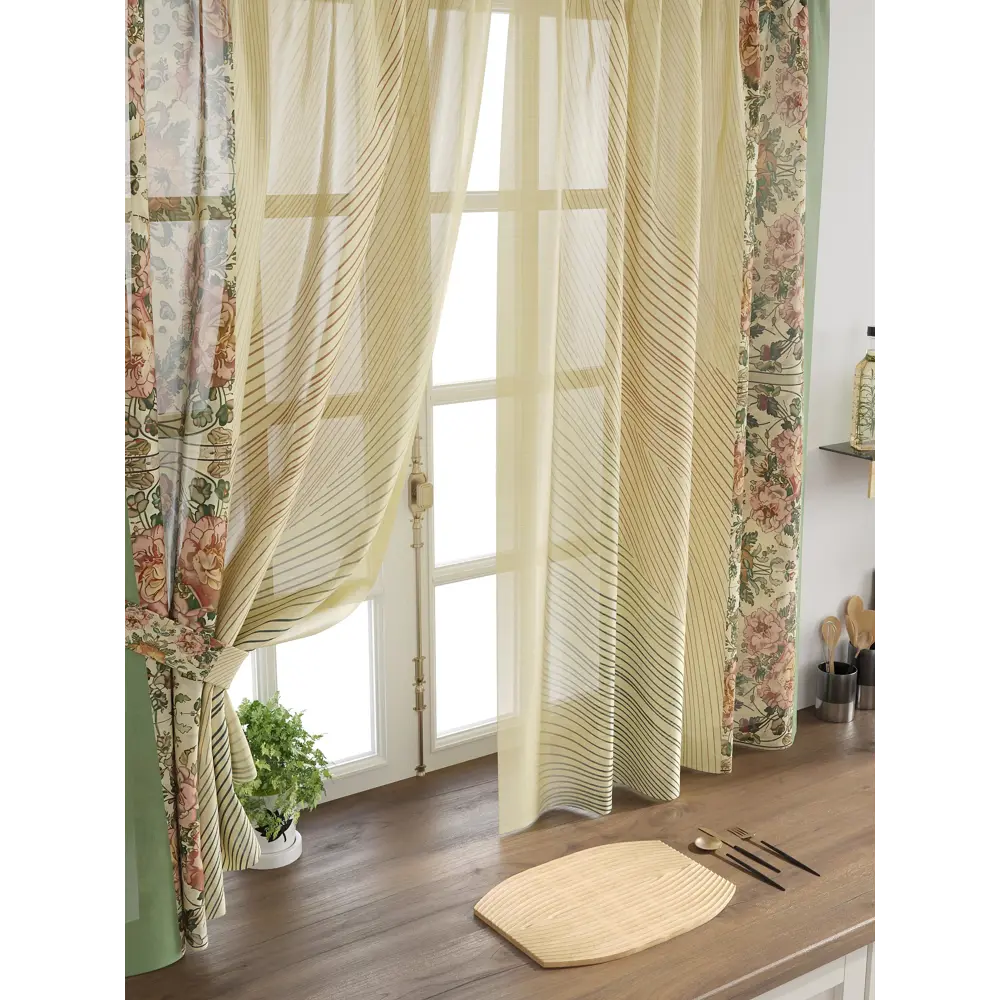 Фото 4 Комплект тюль 2 шт на ленте Comfy Way Свилс - 32 CW579032 150x160 см вуаль цвет зеленый Фото 4 Комплект тюль 2 шт на ленте Comfy Way Свилс - 32 CW579032 150x160 см вуаль цвет зеленый