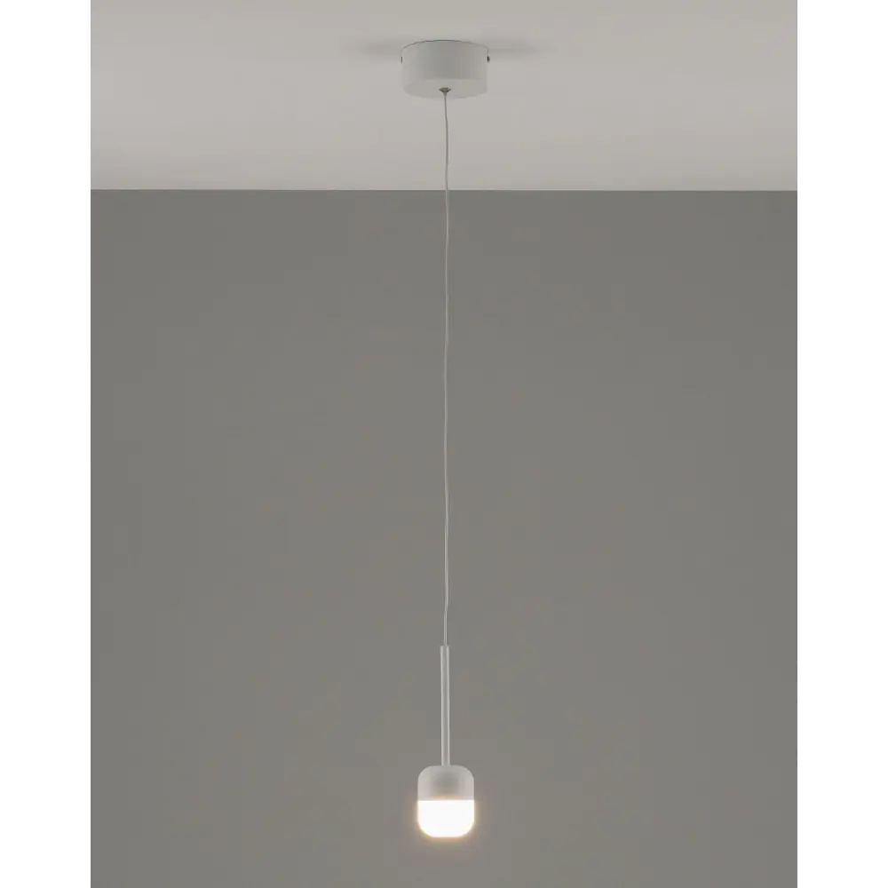 Фото Светильник подвесной светодиодный Moderli V10861-pl 5 м² теплый белый (желтый) свет цвет белый Фото Светильник подвесной светодиодный Moderli V10861-pl 5 м² теплый белый (желтый) свет цвет белый
