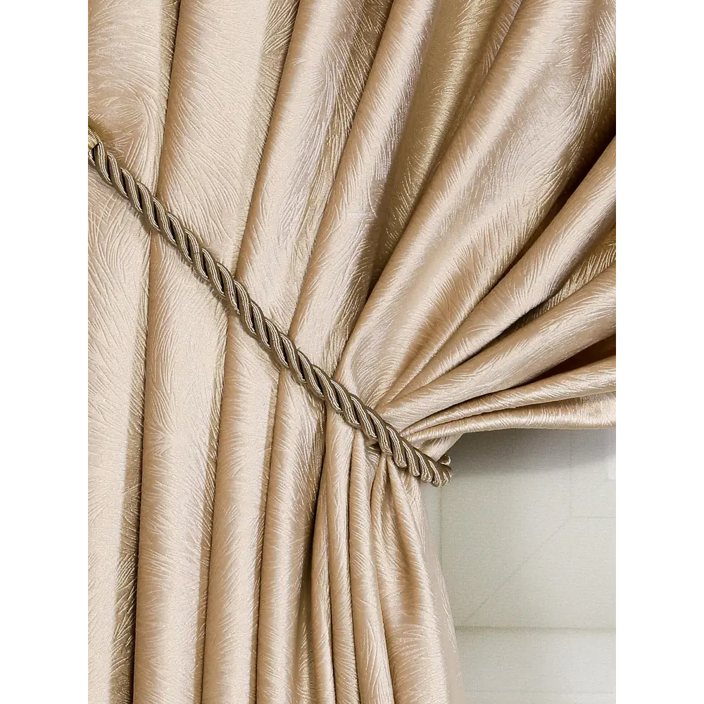 Фото 4 Комплект штор на ленте At Home Алфбах 200x270 см бархат цвет бежевый AA206087 Фото 4 Комплект штор на ленте At Home Алфбах 200x270 см бархат цвет бежевый AA206087