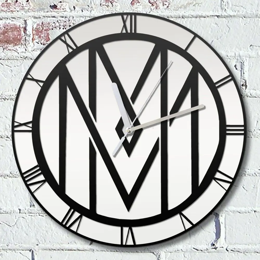 Фото Настенные часы круглые 31 см Бруталити музыка Marilyn Manson - 2018 цвет черный