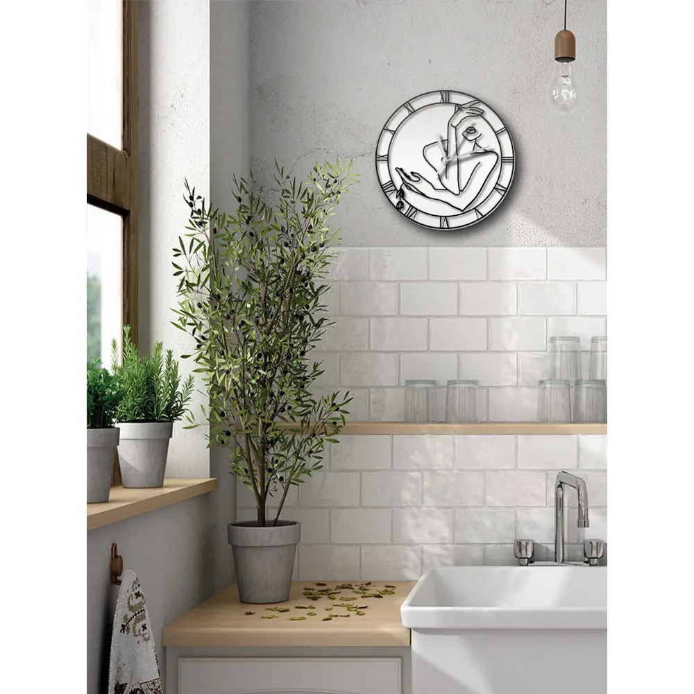 Фото 4 Настенные часы круглые 31 см Бруталити девушка роза - 599 цвет черный