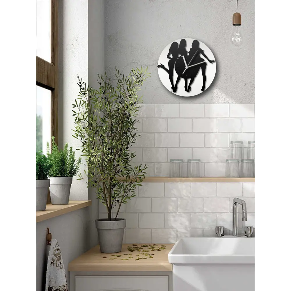 Фото 5 Настенные часы круглые 31 см Бруталити девушки - 145 цвет черный