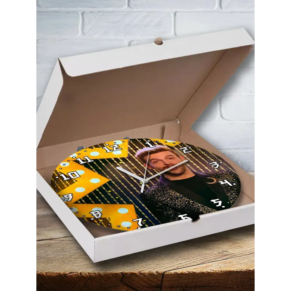 Фото 3 Настенные часы круглые 27 см Бруталити сериалы Guida Astrologica per Cuori Infranti - 3964 цвет черный