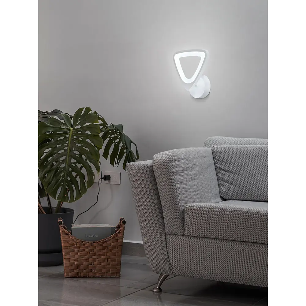 Фото 2 Настенный светильник светодиодный Escada 10218/1led 17w нейтральный белый свет цвет белый Фото 2 Настенный светильник светодиодный Escada 10218/1led 17w нейтральный белый свет цвет белый