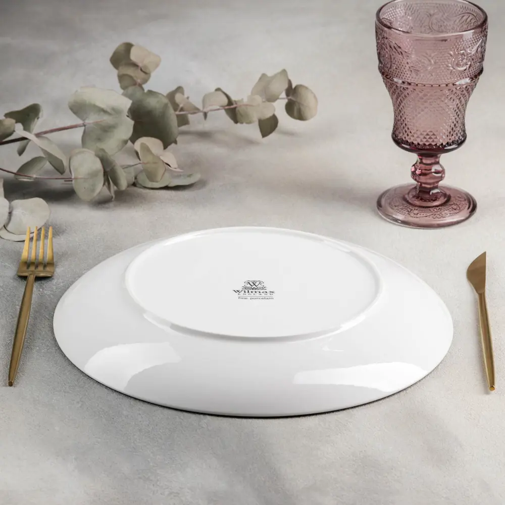 Фото 6 Блюдо сервировочное Wilmax England Scratch 28x28 см фарфор цвет красный Фото 6 Блюдо сервировочное Wilmax England Scratch 28x28 см фарфор цвет красный