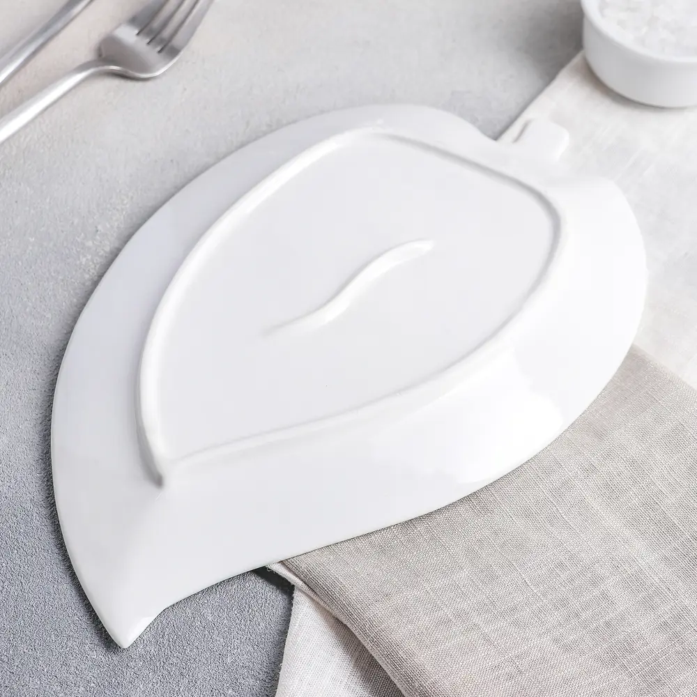 Фото 3 Блюдо сервировочное Simaland Лист 4103637 25x16 см керамика цвет белый