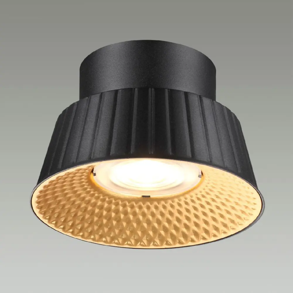 Фото 4 Светильник точечный накладной светодиодный Odeon light 6643_6cl 2 м² цвет черный Фото 4 Светильник точечный накладной светодиодный Odeon light 6643_6cl 2 м² цвет черный