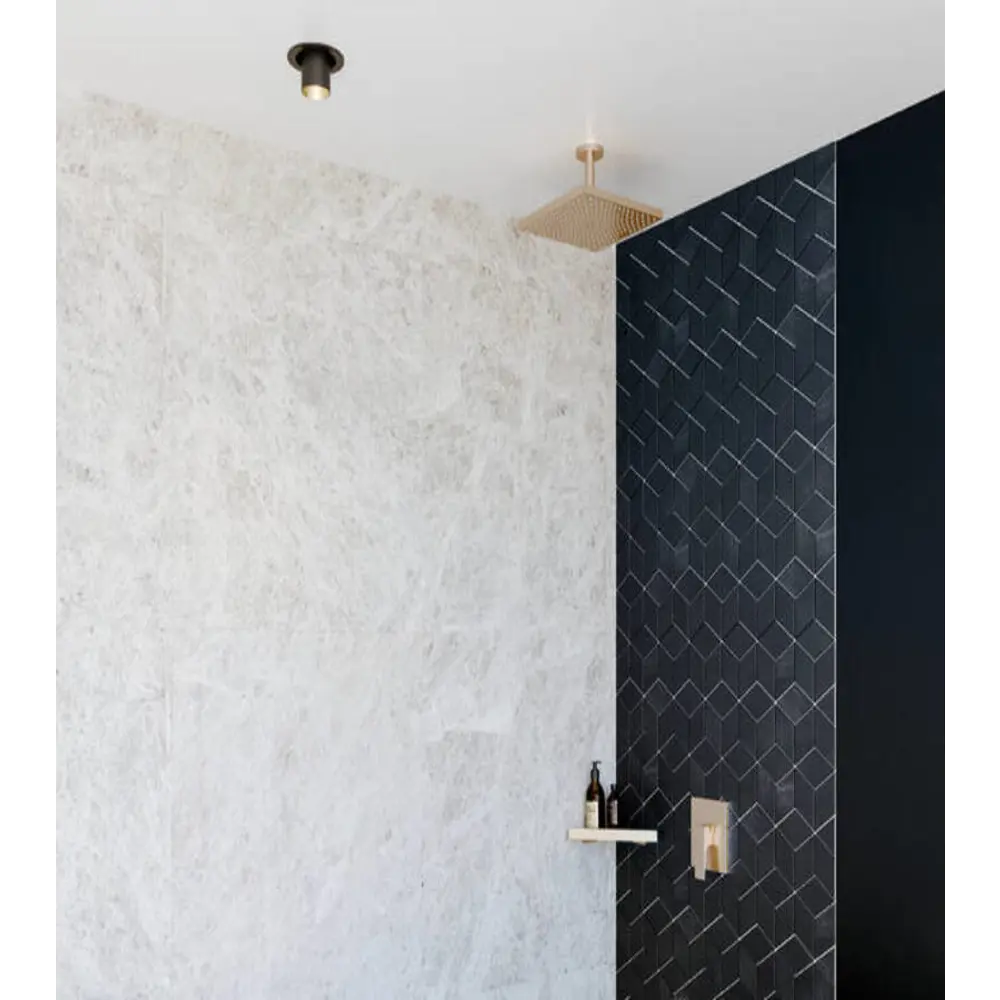 Фото 3 Лейка для верхнего душа Hansgrohe 00000081925 квадрат цвет бронза Фото 3 Лейка для верхнего душа Hansgrohe 00000081925 квадрат цвет бронза