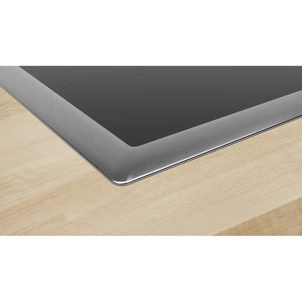 Фото 4 Индукционная варочная панель Bosch HT6ET60 58.3 см 3 конфорки цвет черный Фото 4 Индукционная варочная панель Bosch HT6ET60 58.3 см 3 конфорки цвет черный
