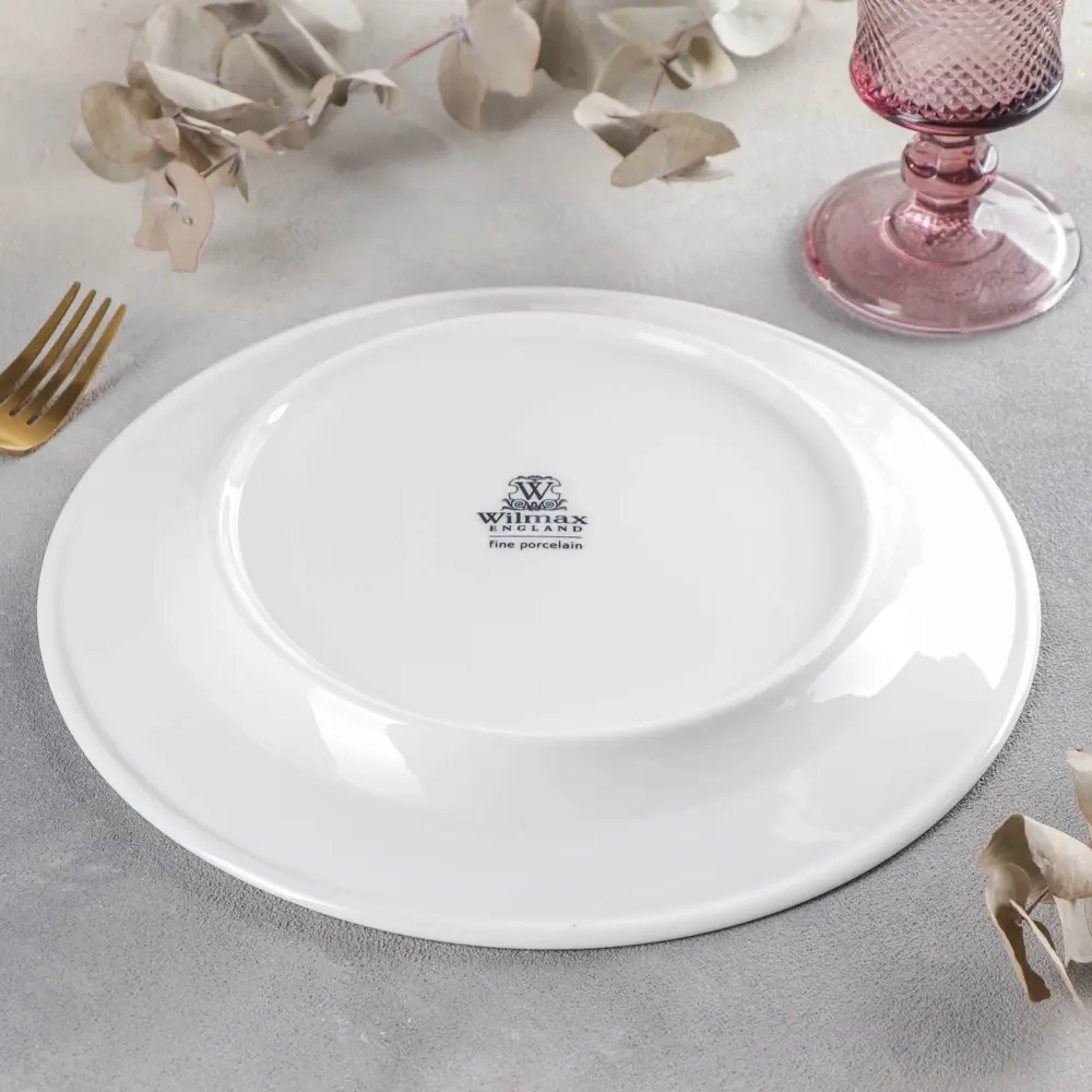 Фото 3 Блюдо сервировочное Wilmax England 26x2.50x25.50 см фарфор цвет белый Фото 3 Блюдо сервировочное Wilmax England 26x2.50x25.50 см фарфор цвет белый