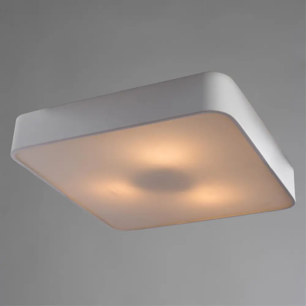 Фото 2 Светильник настенно-потолочный Arte Lamp Cosmopolitan A7210PL-3WH 3 лампы цвет белый Фото 2 Светильник настенно-потолочный Arte Lamp Cosmopolitan A7210PL-3WH 3 лампы цвет белый
