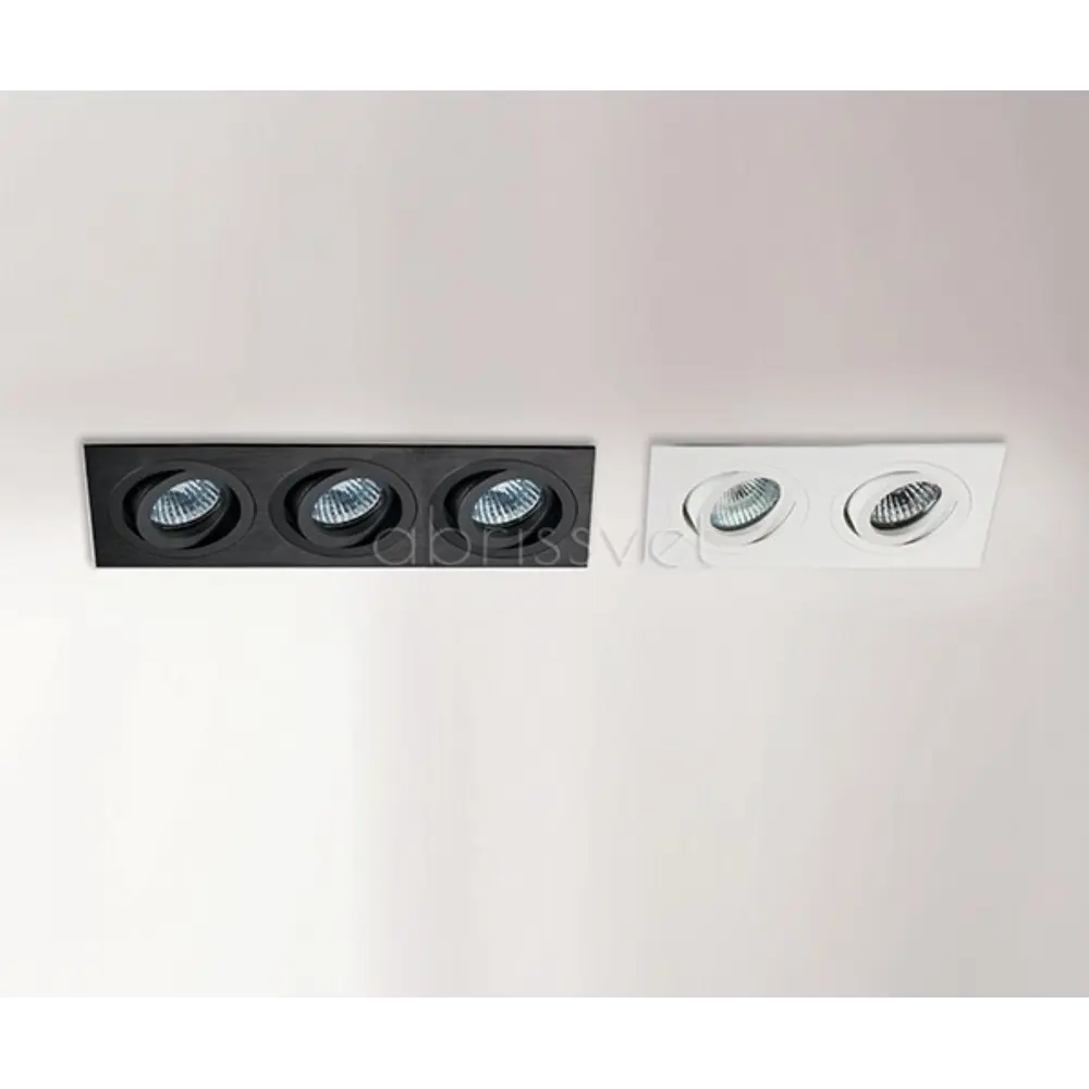 Фото 2 Светильник карданный Italline Sag203-4 silver-silver Sag203-4 5 м² цвет серый/серебристый Фото 2 Светильник карданный Italline Sag203-4 silver-silver Sag203-4 5 м² цвет серый/серебристый
