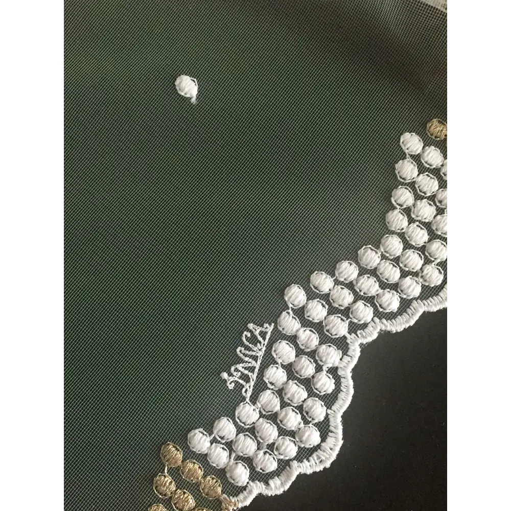 Фото 3 Тюль на шторной ленте Inva Адель 300x260 см цвет белый, золотистый Фото 3 Тюль на шторной ленте Inva Адель 300x260 см цвет белый, золотистый