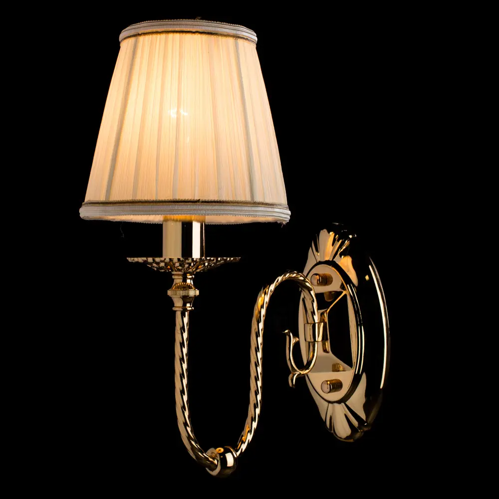 Фото 2 Настенный светильник ARTE LAMP A2044AP-1GO ORAFO цвет жёлтый золотой Фото 2 Настенный светильник ARTE LAMP A2044AP-1GO ORAFO цвет жёлтый золотой