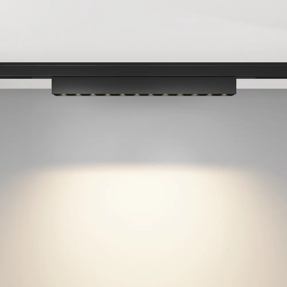 Фото 4 Трековый светильник линейный светодиодный Maytoni Tr193-1-10w3k-m-b 10 Вт магнитный 4 м² цвет черный Фото 4 Трековый светильник линейный светодиодный Maytoni Tr193-1-10w3k-m-b 10 Вт магнитный 4 м² цвет черный