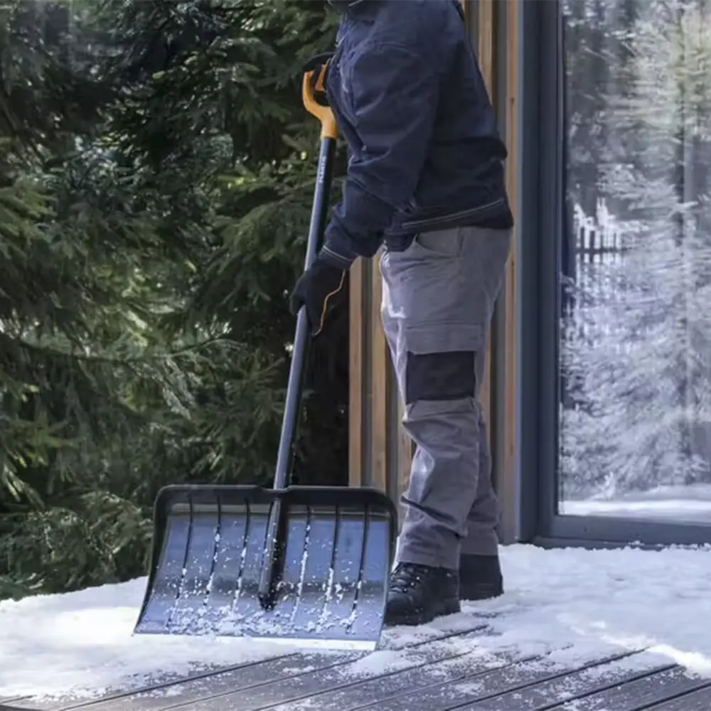 Фото 6 Скрепер для уборки снега Plantic Snow 12005-01 Фото 6 Скрепер для уборки снега Plantic Snow 12005-01