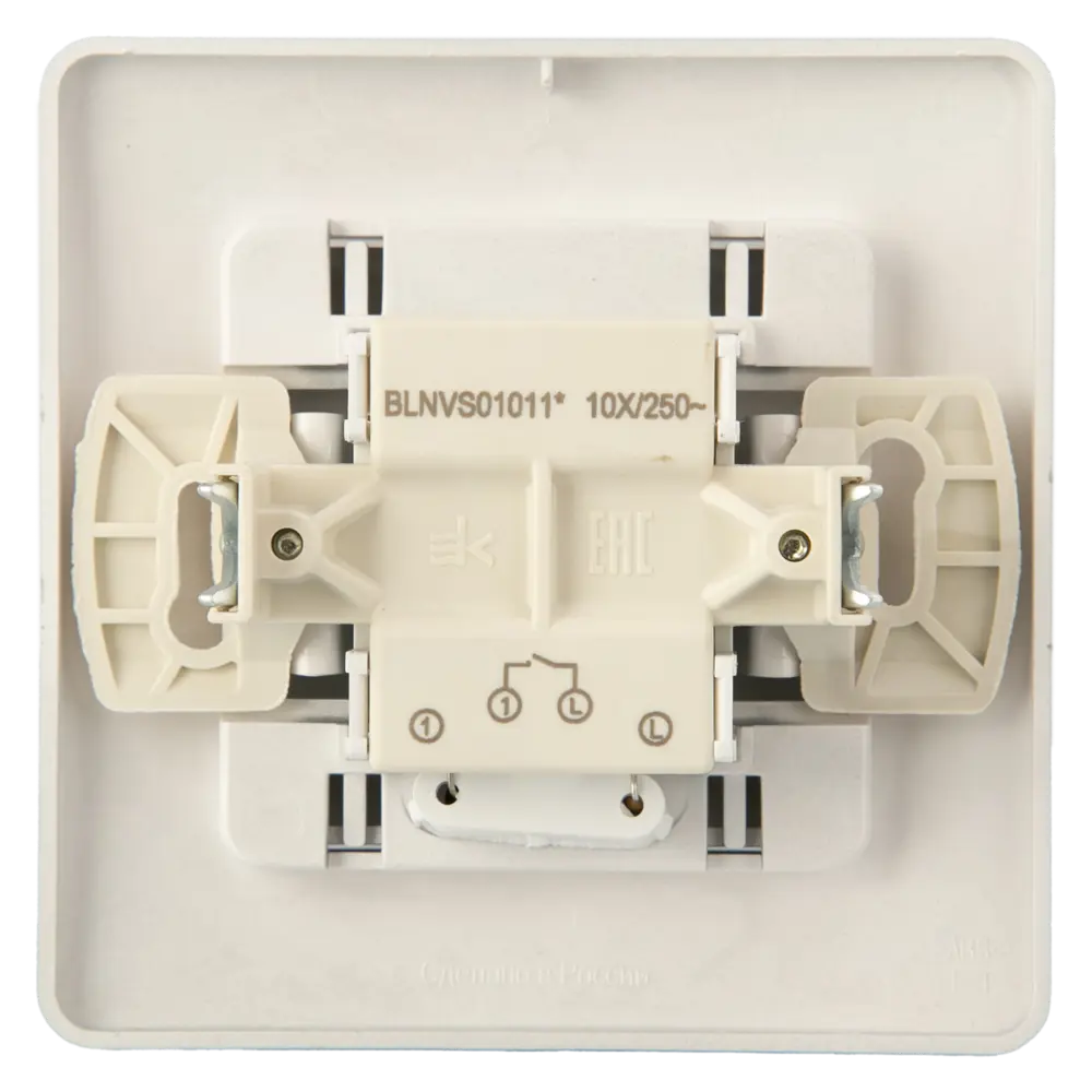 Фото 3 Выключатель встраиваемый Systeme Electric Blanca 1 клавиша цвет алюминий Фото 3 Выключатель встраиваемый Systeme Electric Blanca 1 клавиша цвет алюминий