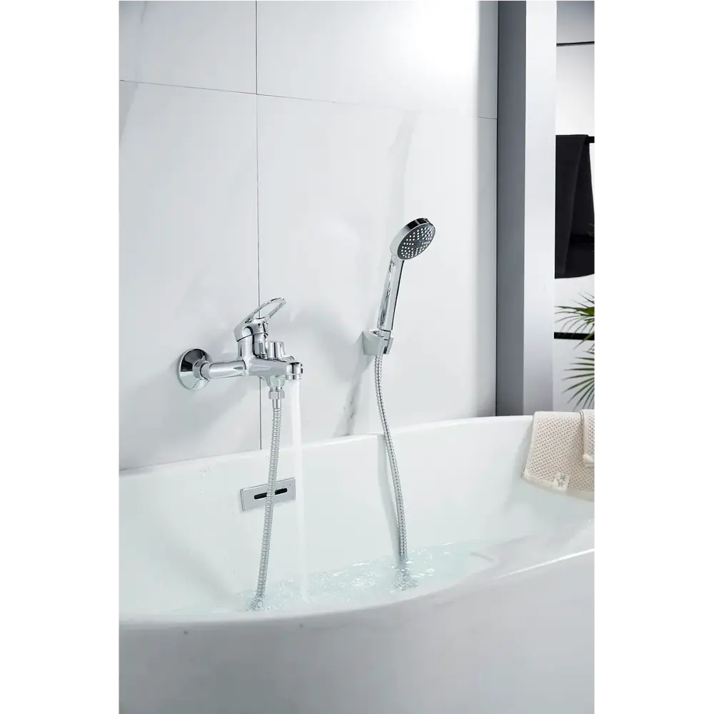 Фото 3 Смеситель для ванны Aloute Al A3102 однорычажный с душевой лейкой цвет серебристый