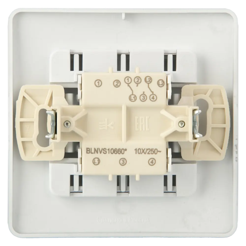 Фото 4 Переключатель встраиваемый Systeme Electric Blanca 2 клавиши цвет алюминий Фото 4 Переключатель встраиваемый Systeme Electric Blanca 2 клавиши цвет алюминий