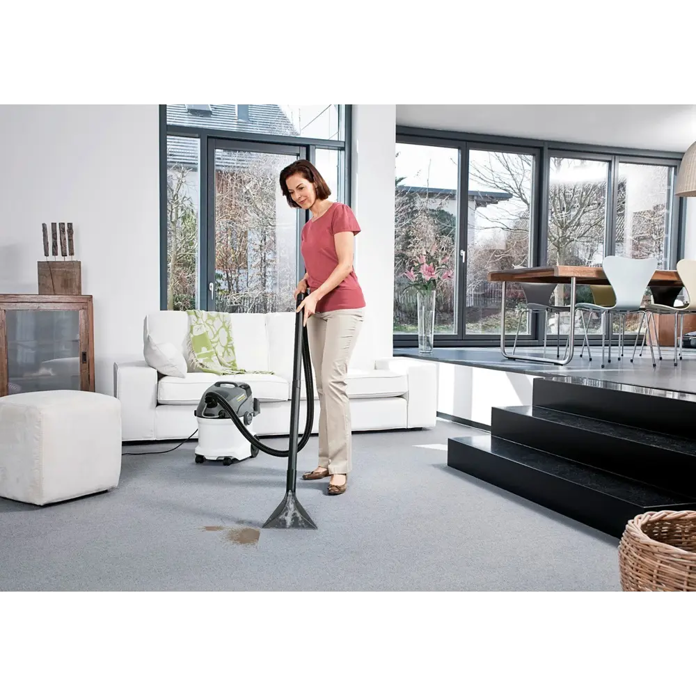 Фото 12 Пылесос портативный моющий Karcher SE 6.100 1.081-220.0 4 л 1400 Вт цвет белый Фото 12 Пылесос портативный моющий Karcher SE 6.100 1.081-220.0 4 л 1400 Вт цвет белый