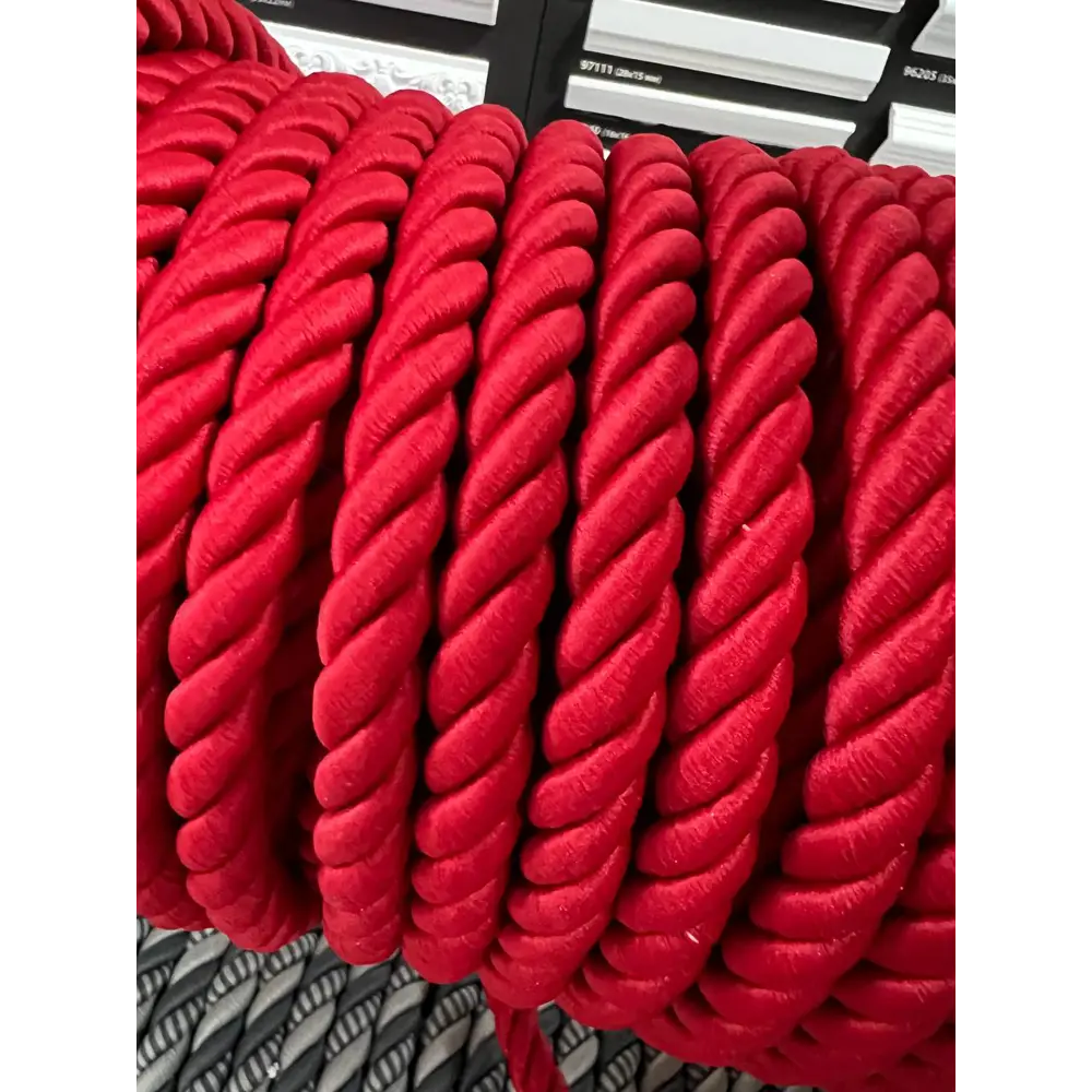 Фото 2 Канат декоративный витой для натяжных потолков Idealtex 15Ш-36-10.0, 15x36мм 1 шт, цвет красный Фото 2 Канат декоративный витой для натяжных потолков Idealtex 15Ш-36-10.0, 15x36мм 1 шт, цвет красный