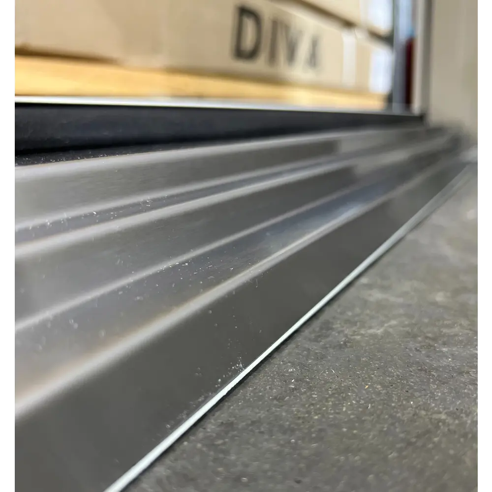 Фото 15 Входная дверь Diva ДХ-9 205x86см правый альберо браш грей/Д13 белый софт Фото 15 Входная дверь Diva ДХ-9 205x86см правый альберо браш грей/Д13 белый софт