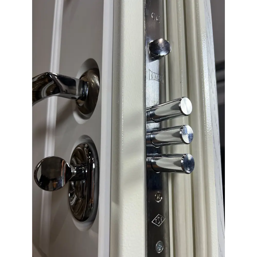 Фото 12 Входная дверь Diva МХ-9 205x96см правый цвет Д15 софт шампань/альберо браш грей с зеркалом Фото 12 Входная дверь Diva МХ-9 205x96см правый цвет Д15 софт шампань/альберо браш грей с зеркалом