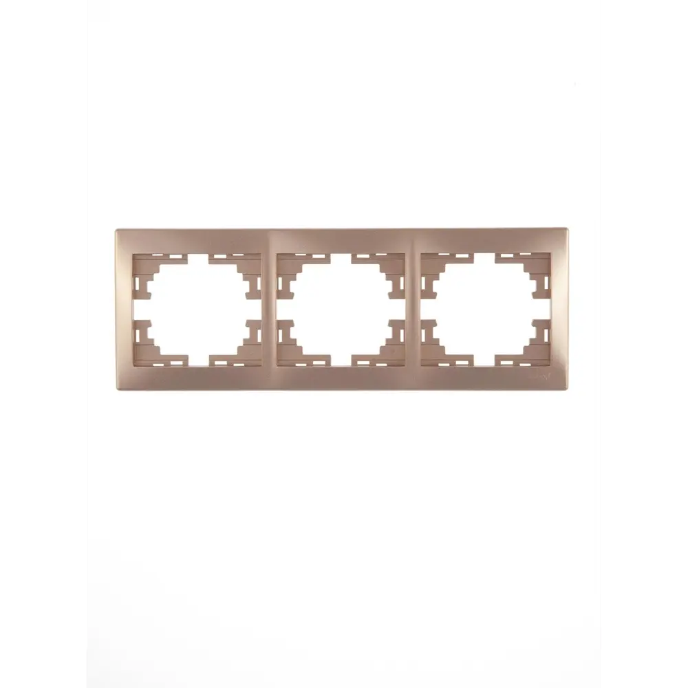 Фото Рамка для розеток и выключателей Lezard Mira 3 поста горизонтальная цвет светло-коричневый Фото Рамка для розеток и выключателей Lezard Mira 3 поста горизонтальная цвет светло-коричневый
