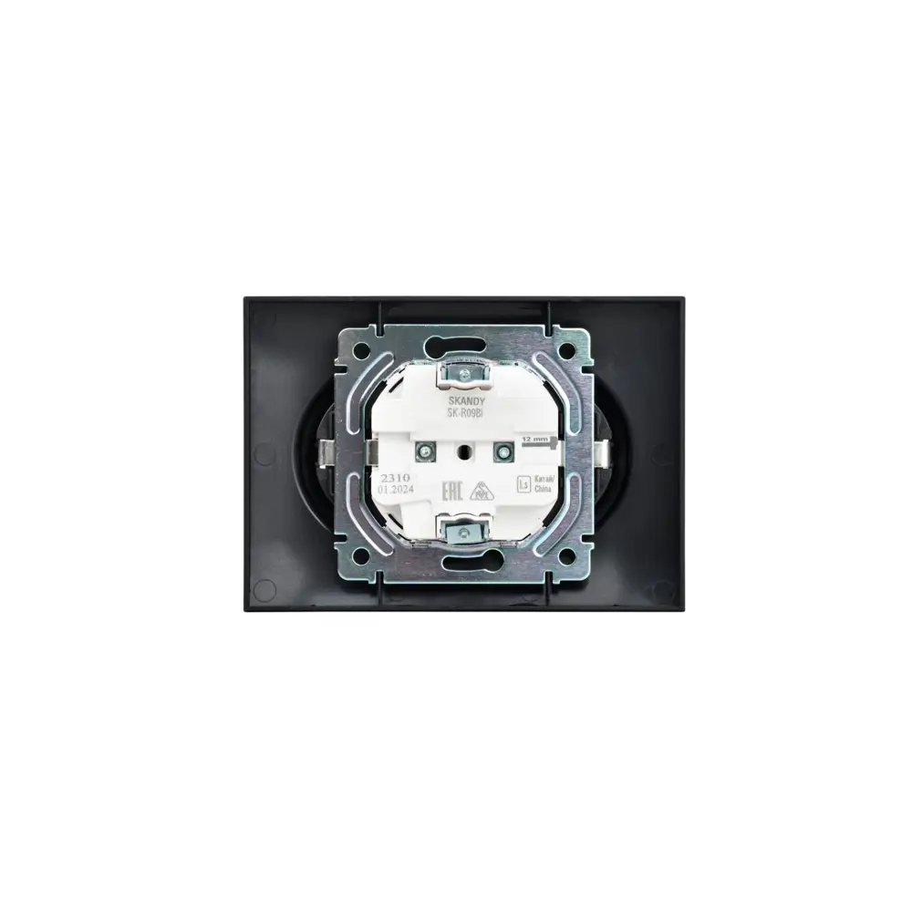 Фото 7 Розетка двойная встраиваемая Iek Skandy SK-R23-10-K02-F со шторками цвет черный Фото 7 Розетка двойная встраиваемая Iek Skandy SK-R23-10-K02-F со шторками цвет черный